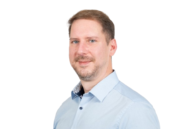 Andreas_Lächelnd_2-removebg-preview